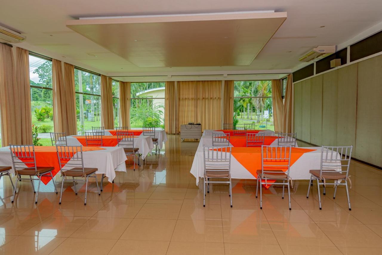 Hotel Los Rios Guácimo Buitenkant foto