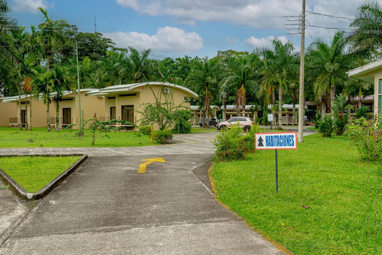 Hotel Los Rios Guácimo Buitenkant foto