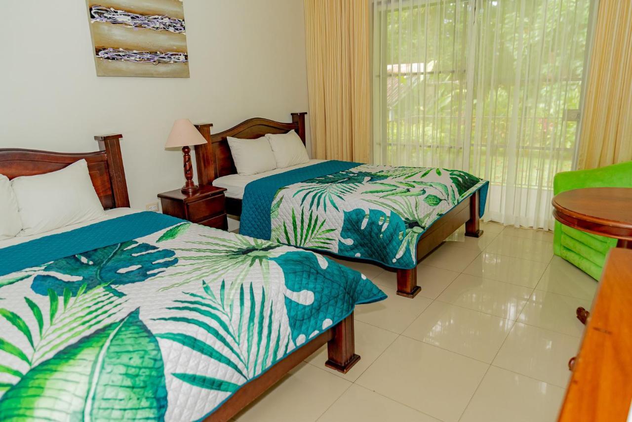 Hotel Los Rios Guácimo Buitenkant foto