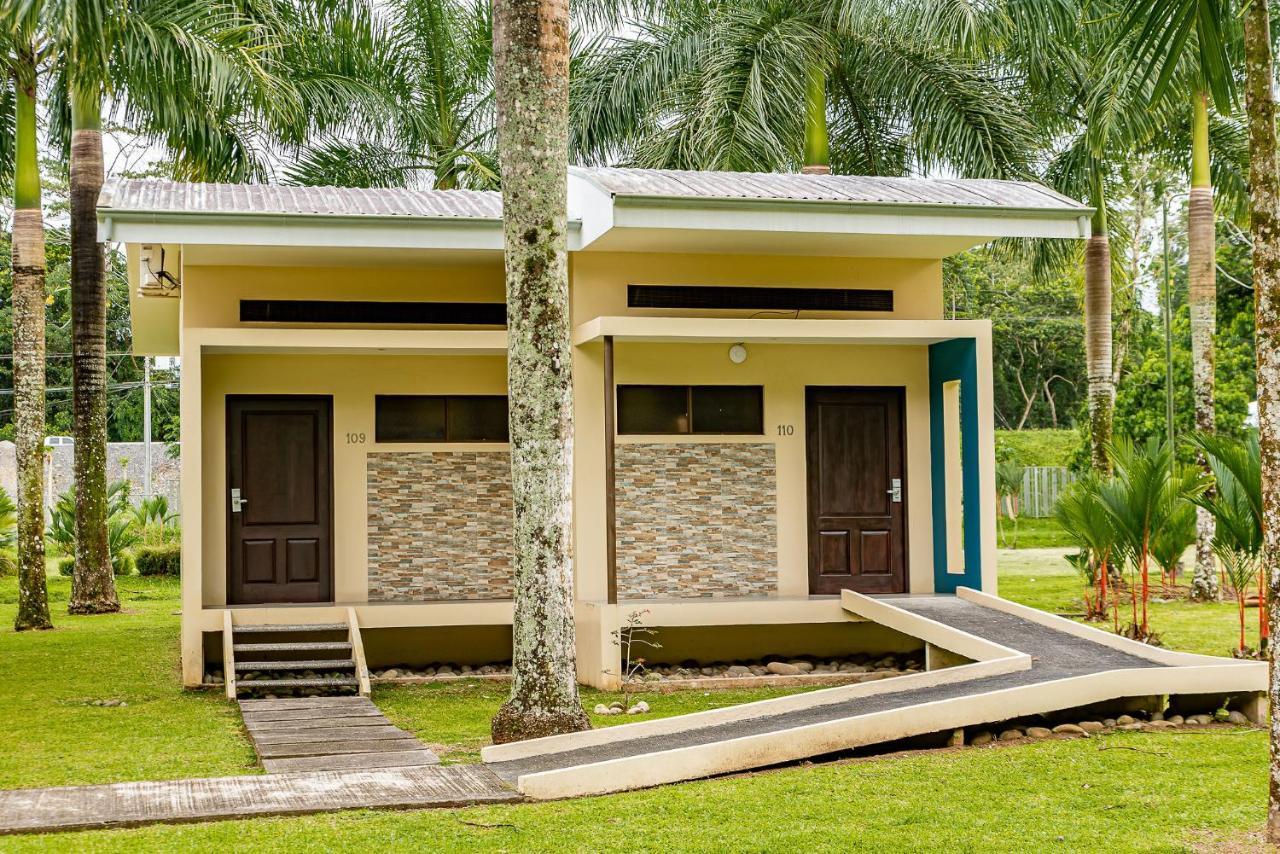 Hotel Los Rios Guácimo Buitenkant foto