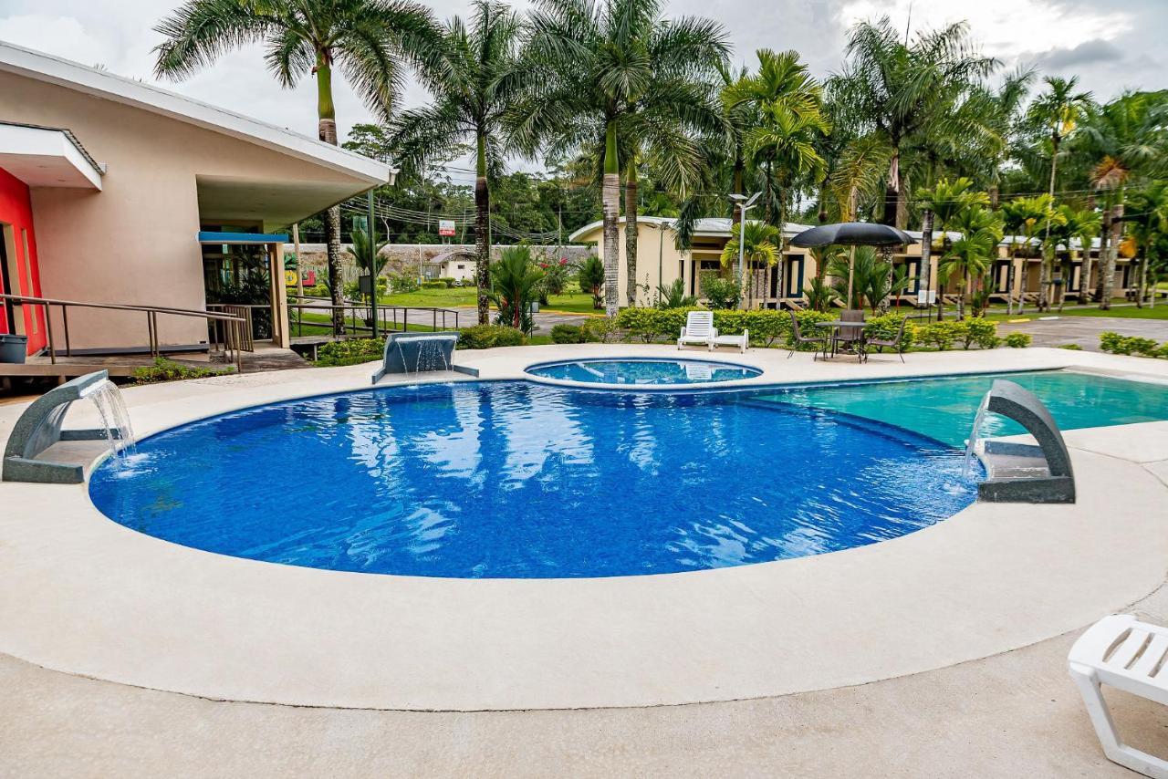 Hotel Los Rios Guácimo Buitenkant foto